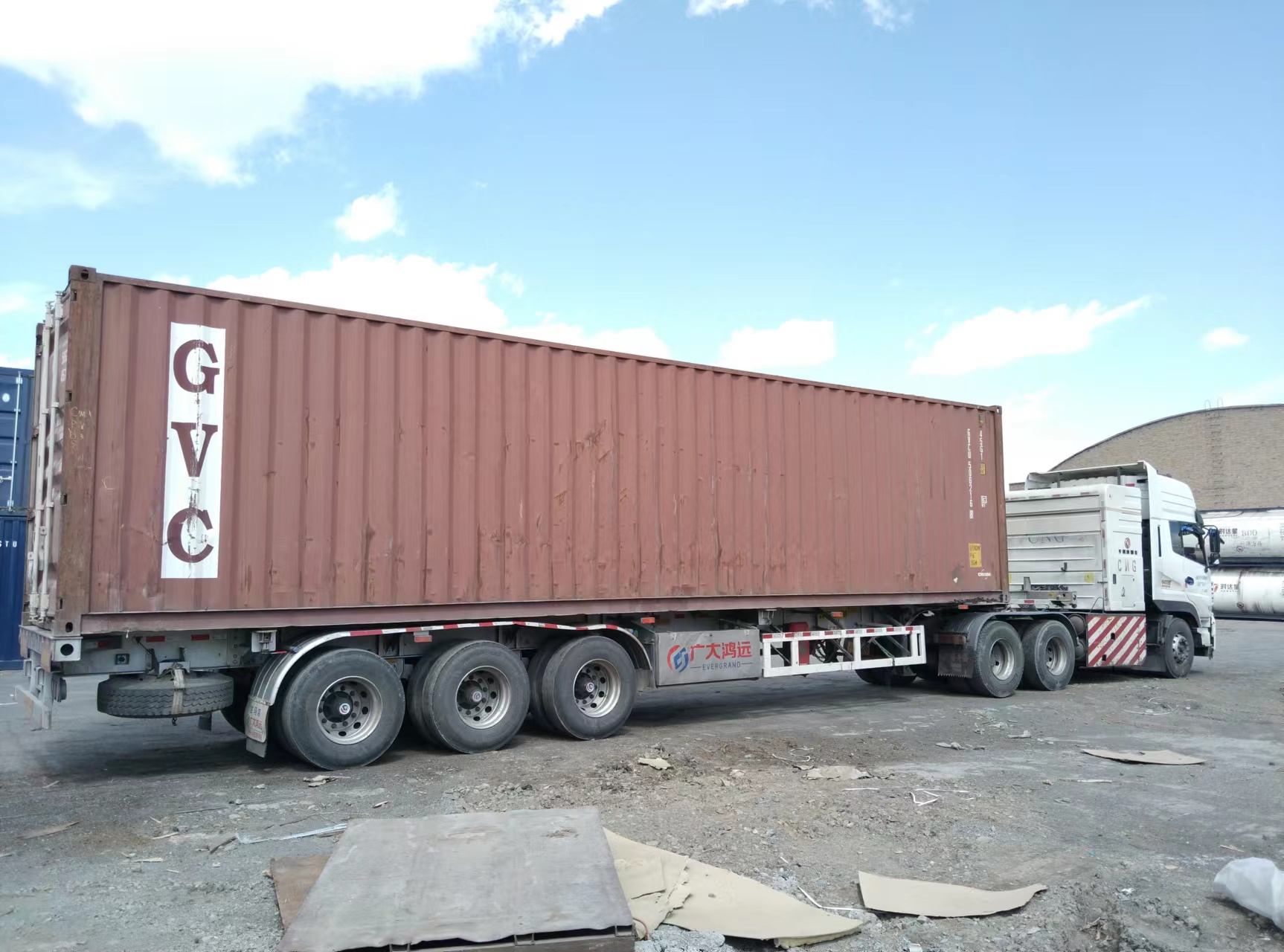 烏魯木齊到烏茲別克斯坦國際公路運(yùn)輸開啟加速時(shí)代，配送服務(wù)全面升級