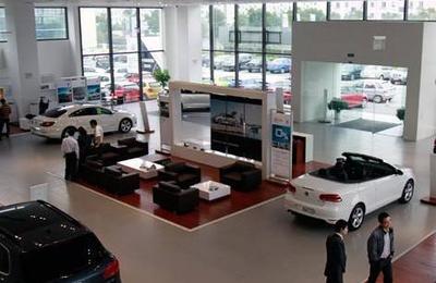 汽車銷售大王,用18元創業起家,他的成功值得大家借鑒